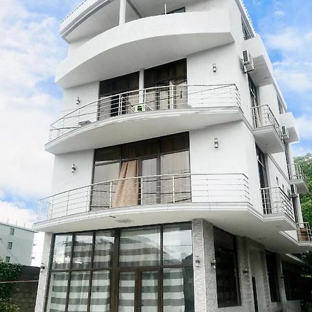 Tiktok House Hotel Кобулети Екстериор снимка