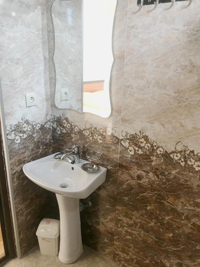 Tiktok House Hotel Кобулети Екстериор снимка