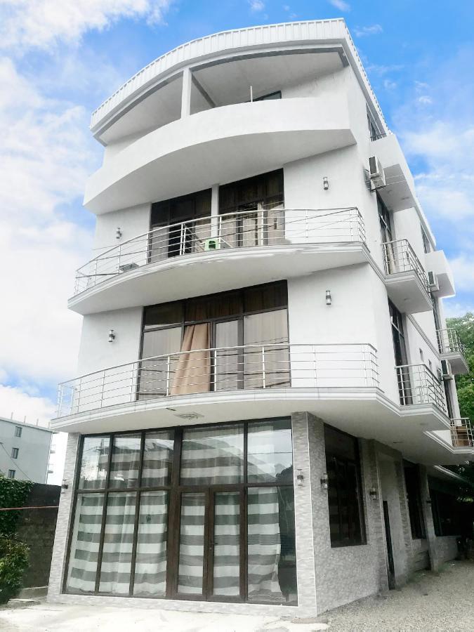 Tiktok House Hotel Кобулети Екстериор снимка