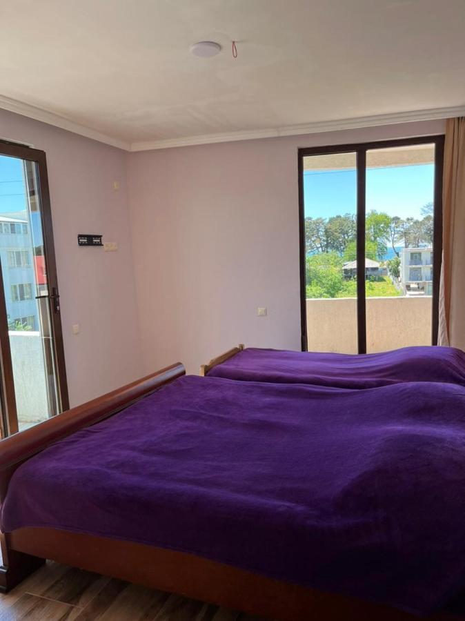 Tiktok House Hotel Кобулети Екстериор снимка